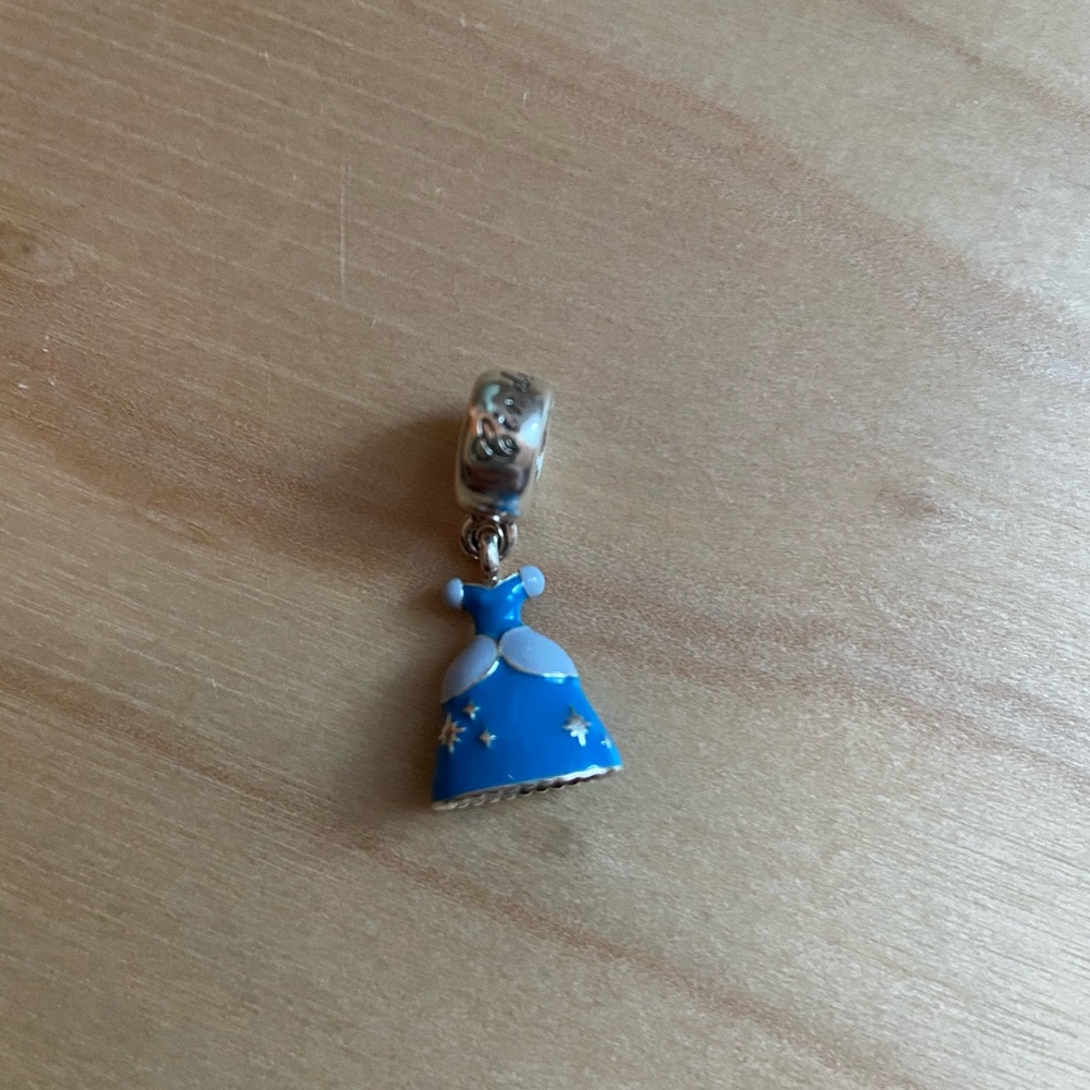 Pandora Cinderella dress charm 🦋